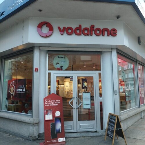 Tienda Vodafone Vodafone Carballiño - Rosalía de Castro