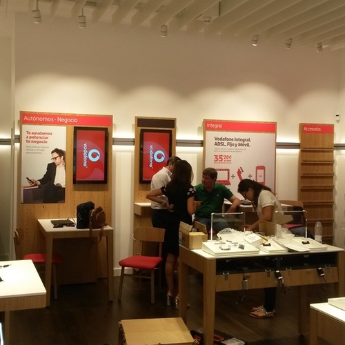 Tienda Vodafone Vodafone Camas - CC Aljarafe